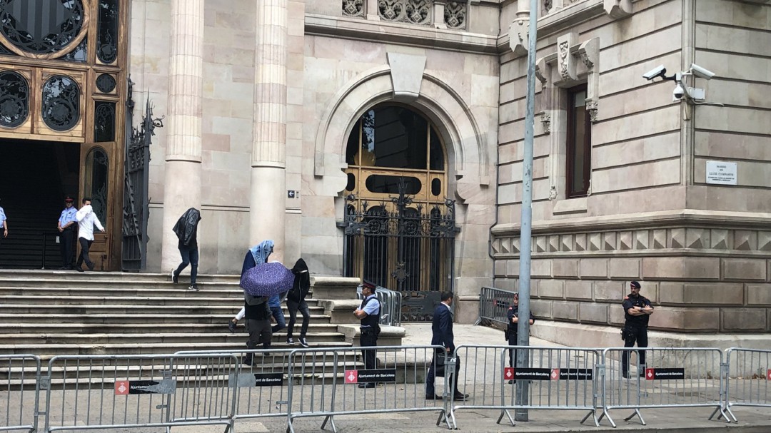 Orden de busca y captura contra dos condenados de la 'manada' de Manresa