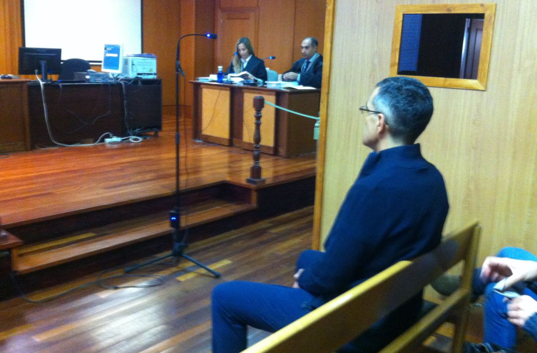 El condenado en la vista celebrada en el juzgado de lo penal de Ponferrada El condenado en la vista celebrada en el juzgado de lo penal de Ponferrada