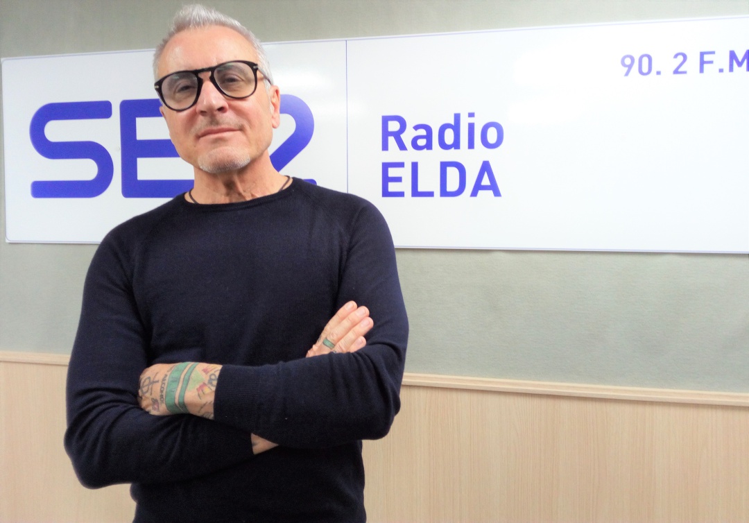 Jesús navarro, director general de la empresa Carmencita, en el estudio de Radio Elda Cadena SER Jesús navarro, director general de la empresa Carmencita, en el estudio de Radio Elda Cadena SER