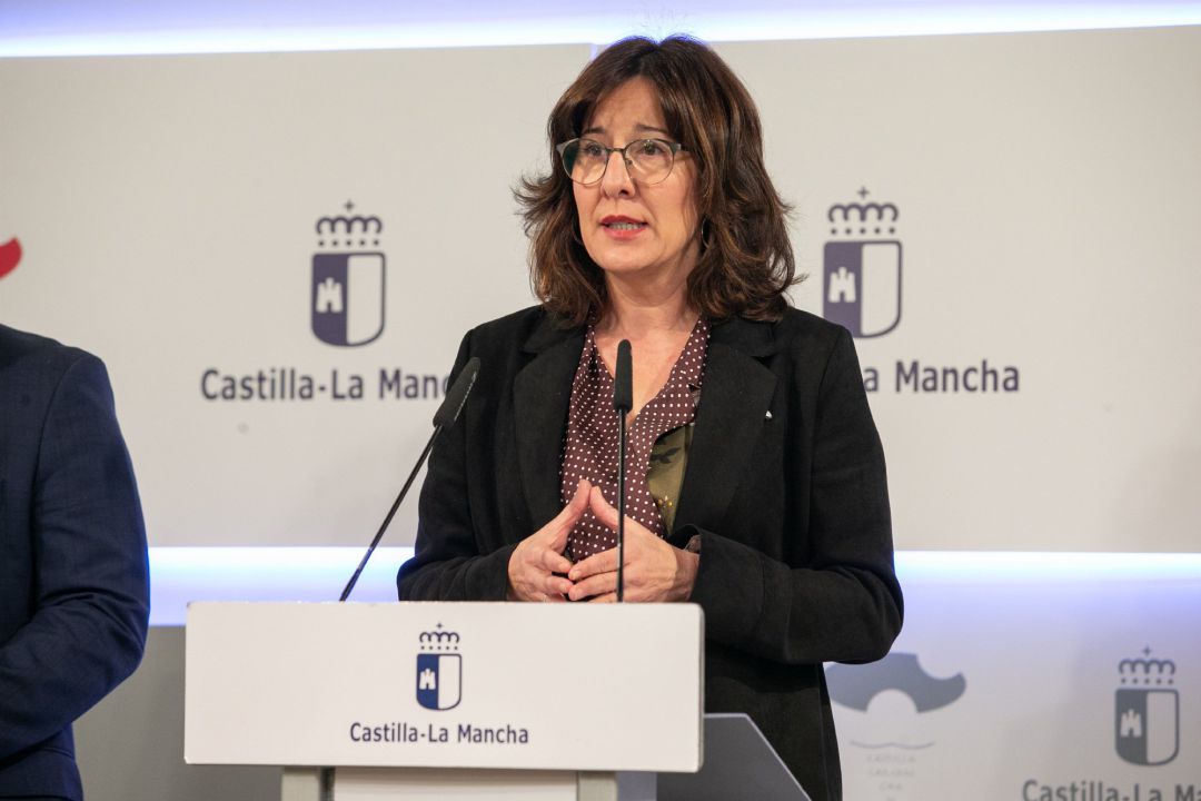 La consejera de Igualdad y portavoz de C-LM, Blanca Fernández, en rueda de prensa La consejera de Igualdad y portavoz de C-LM, Blanca Fernández, en rueda de prensa