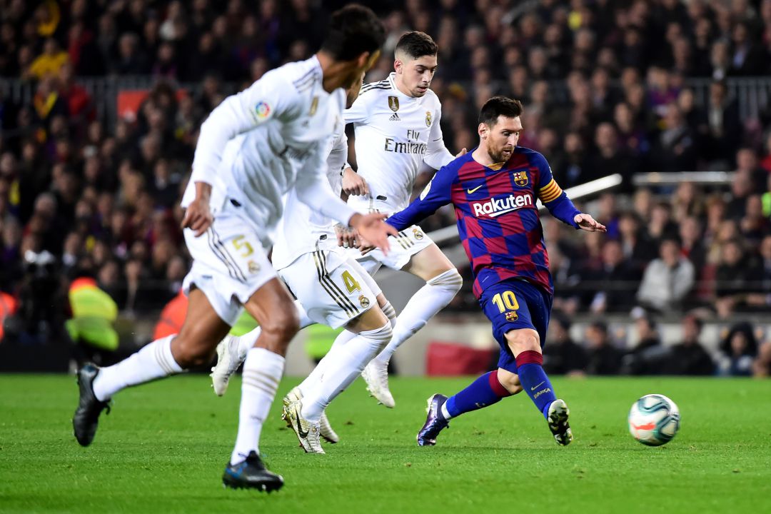 Fede Valverde, Varane, Sergio Ramos y Messi, durante el partido. Fede Valverde, Varane, Sergio Ramos y Messi, durante el partido.