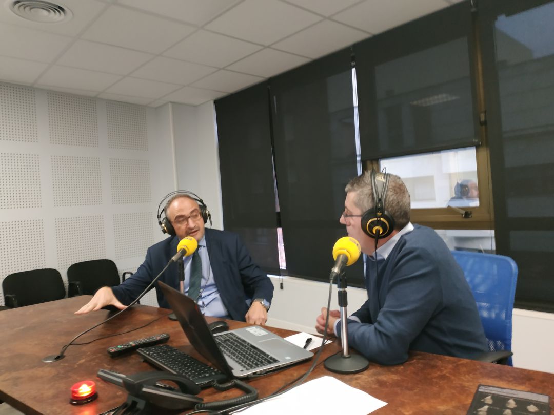 El alcade en la entrevista en nuestro Hoy por Hoy Bierzo El alcade en la entrevista en nuestro Hoy por Hoy Bierzo