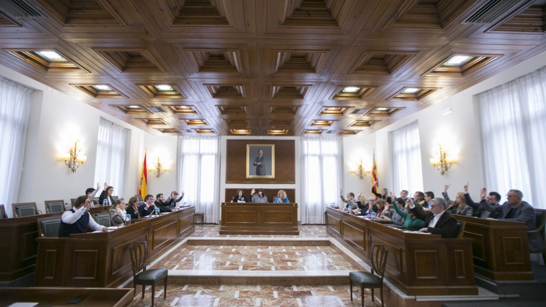 Gandia aprueba retirar placas con nombres corruptos