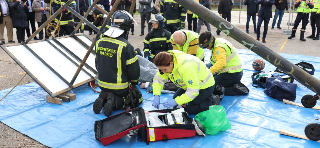 Servicios de emergencia con dispositivos conectados con 5G Servicios de emergencia con dispositivos conectados con 5G