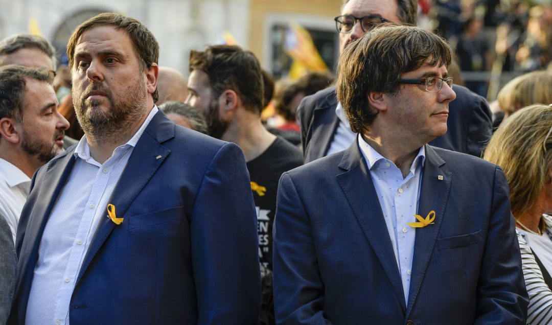Junqueras (i) y Puigdemont (d) en una imagen de octubre de 2017 Junqueras (i) y Puigdemont (d) en una imagen de octubre de 2017