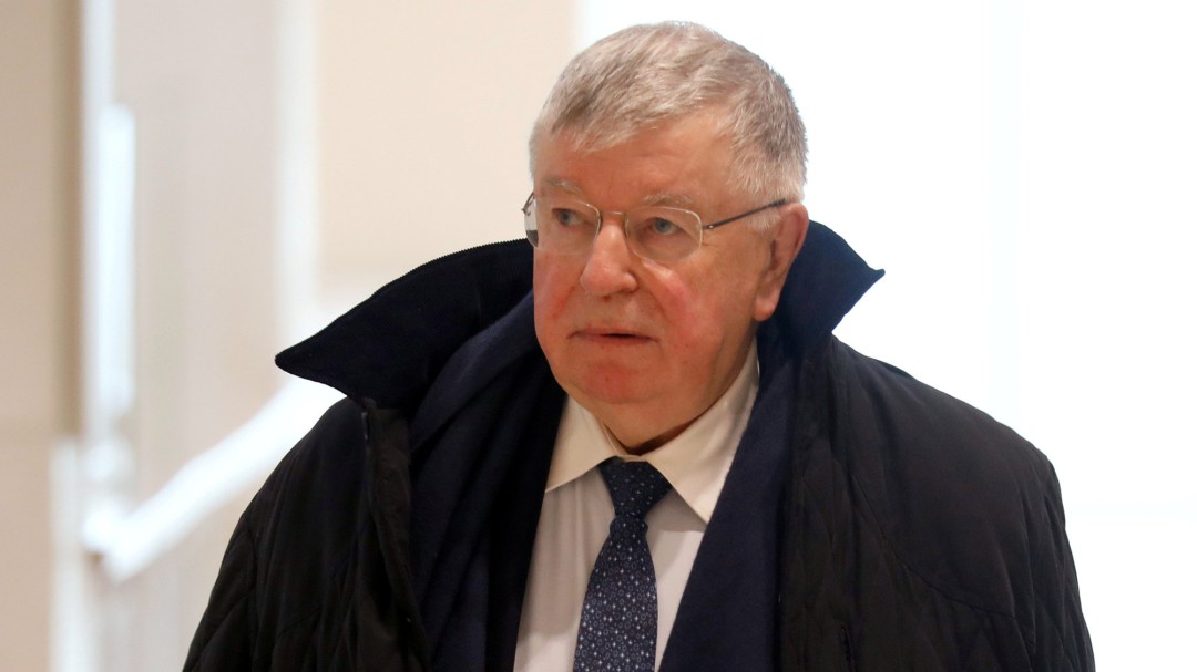 La justicia francesa condena a penas de cárcel a los exdirigentes de France Télécom "por acoso moral"