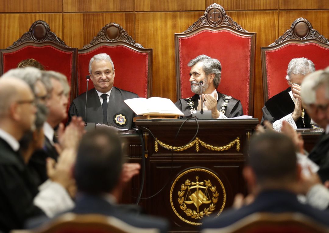 Jesús Chamorro tomó posesión de su cargo al frente del TSJA en presencia de Carlos Lesmes Jesús Chamorro tomó posesión de su cargo al frente del TSJA en presencia de Carlos Lesmes