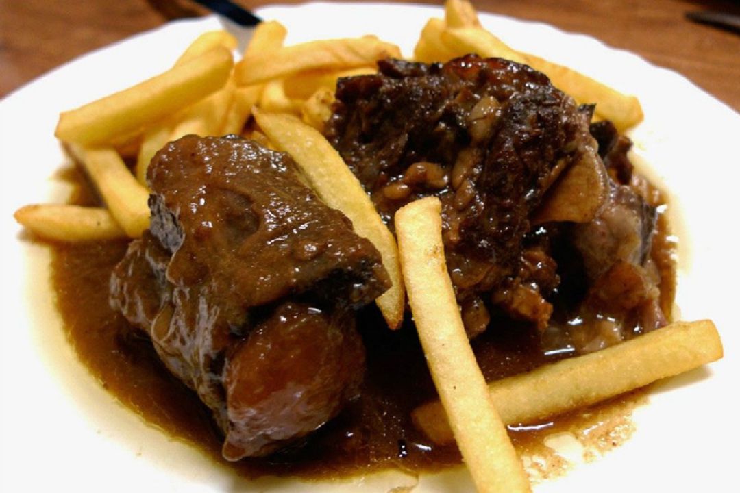 Rabo de toro estofado Rabo de toro estofado
