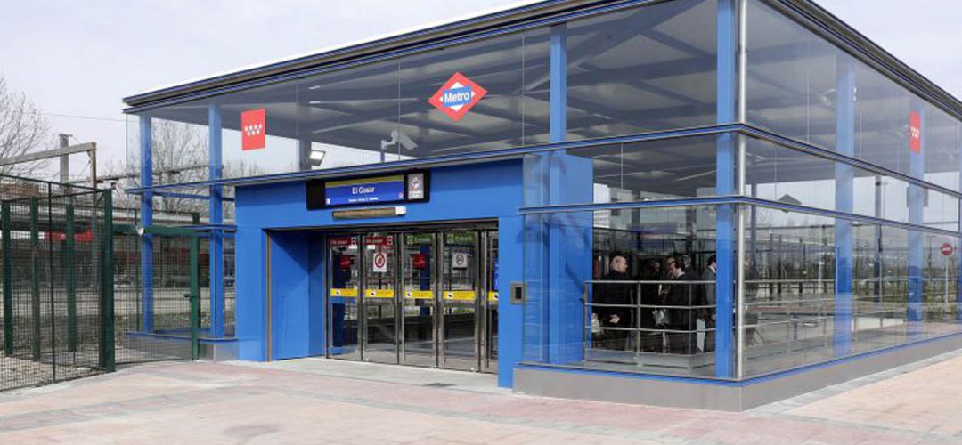 Exterior de la estación de MetroSur de El Casar Exterior de la estación de MetroSur de El Casar