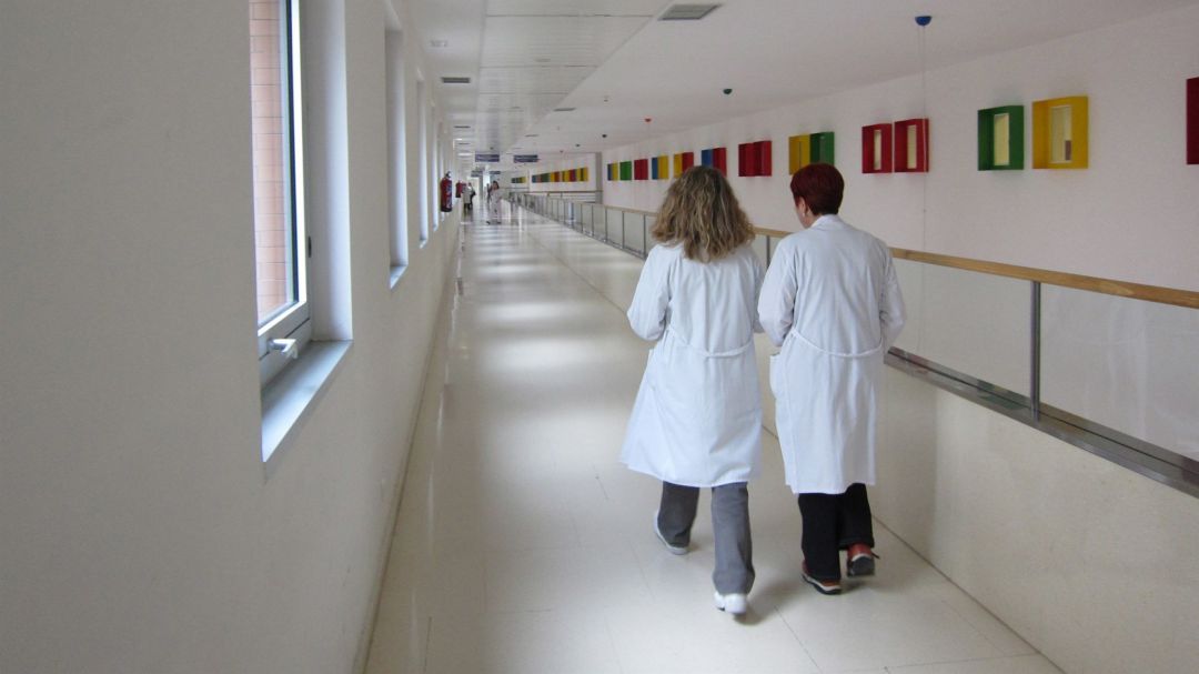 El 61% de los médicos contratados en el HUC son eventuales o interinos El 61% de los médicos contratados en el HUC son eventuales o interinos