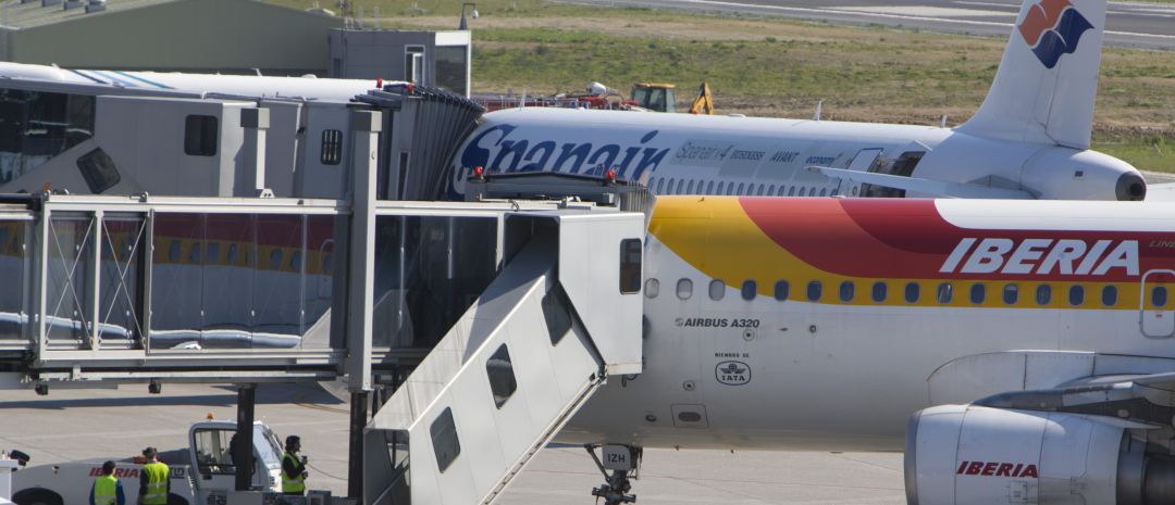 Los vuelos de Iberia a Alvedro se han cancelado en esta jornada de temporal Los vuelos de Iberia a Alvedro se han cancelado en esta jornada de temporal