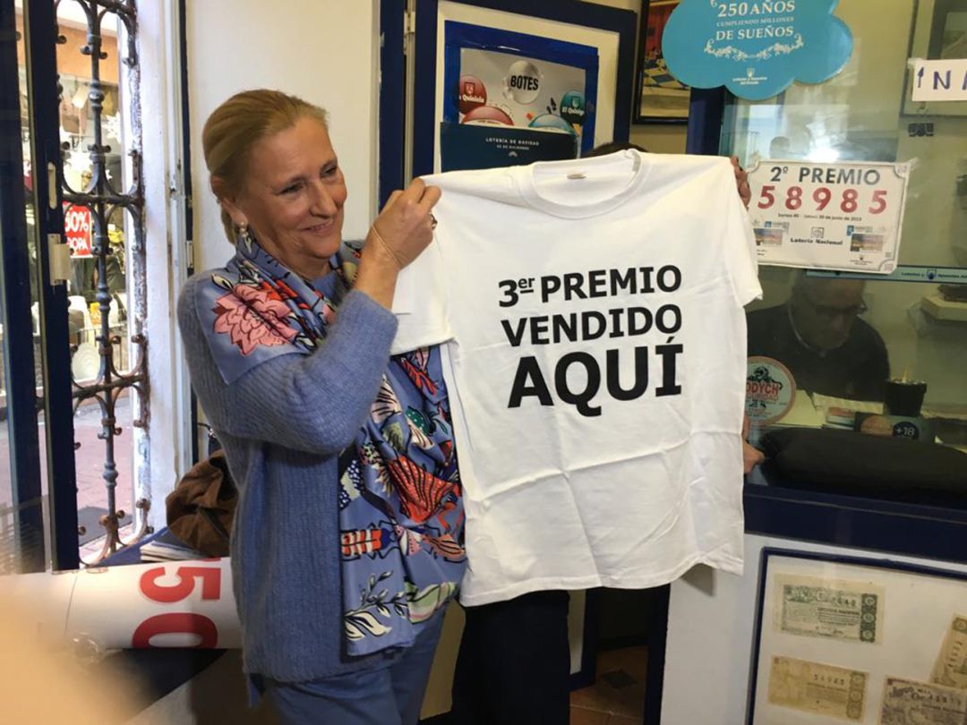 Administración 1 de Almuñécar (Granada) donde se ha vendido parte del tercer premio del Gordo de la Navidad Administración 1 de Almuñécar (Granada) donde se ha vendido parte del tercer premio del Gordo de la Navidad