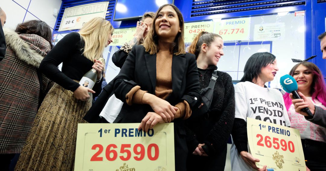 Doña Manolita ha vuelto a repartir la suerte en el sorteo de la Lotería de Navidad Doña Manolita ha vuelto a repartir la suerte en el sorteo de la Lotería de Navidad