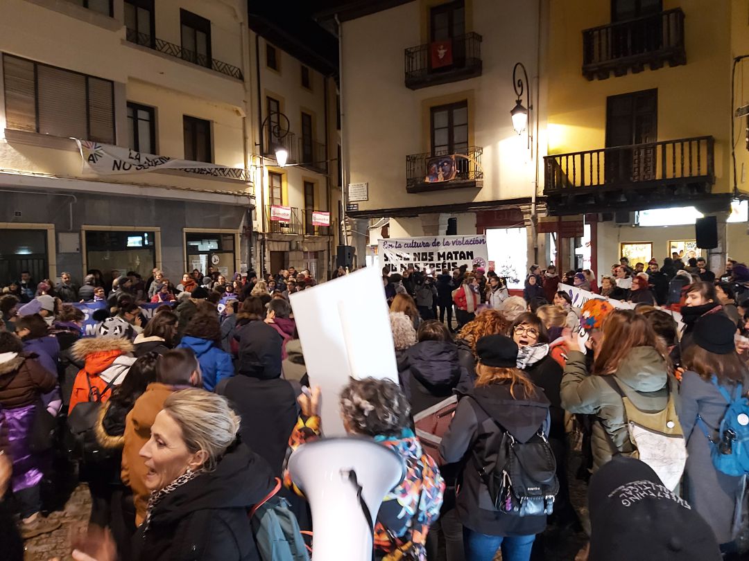 IU se congratula del éxito de la manifestación de la AFA IU se congratula del éxito de la manifestación de la AFA