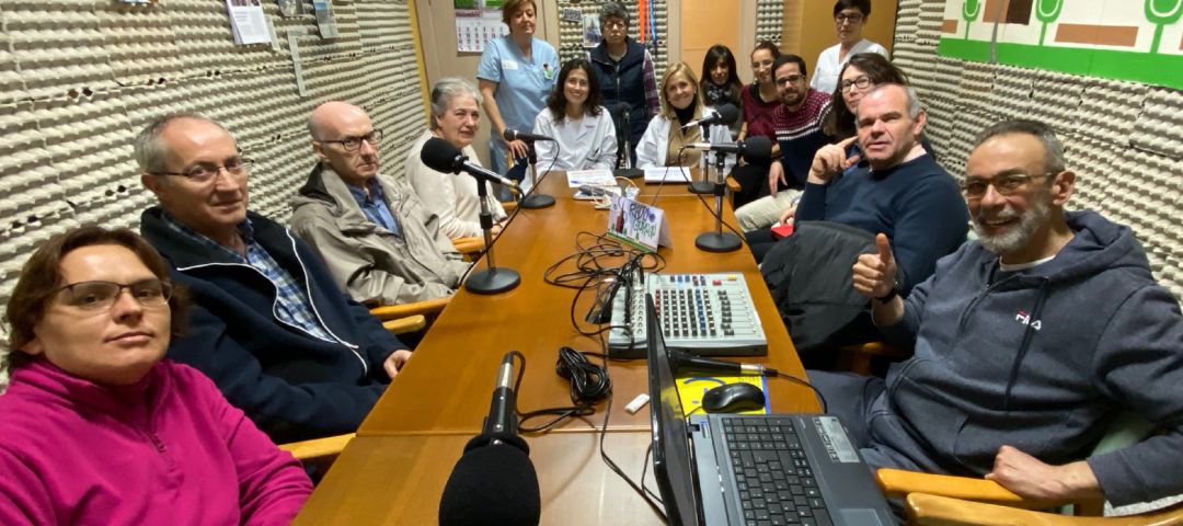 Colaboradores de Hermanas Hospitalarias de Pamplona visitan Palencia para conocer el centro palentino y, especialmente, Radio Gurugú Colaboradores de Hermanas Hospitalarias de Pamplona visitan Palencia para conocer el centro palentino y, especialmente, Radio Gurugú