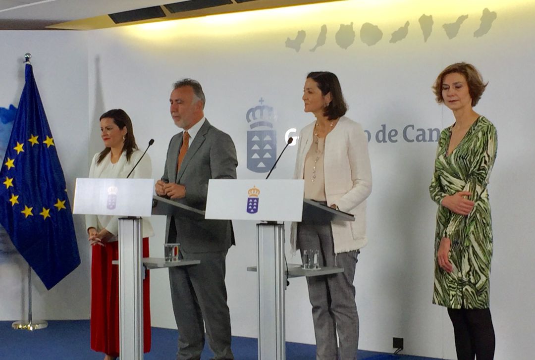 El Gobierno de España no se plantea por ahora bajar las tasas de AENA El Gobierno de España no se plantea por ahora bajar las tasas de AENA