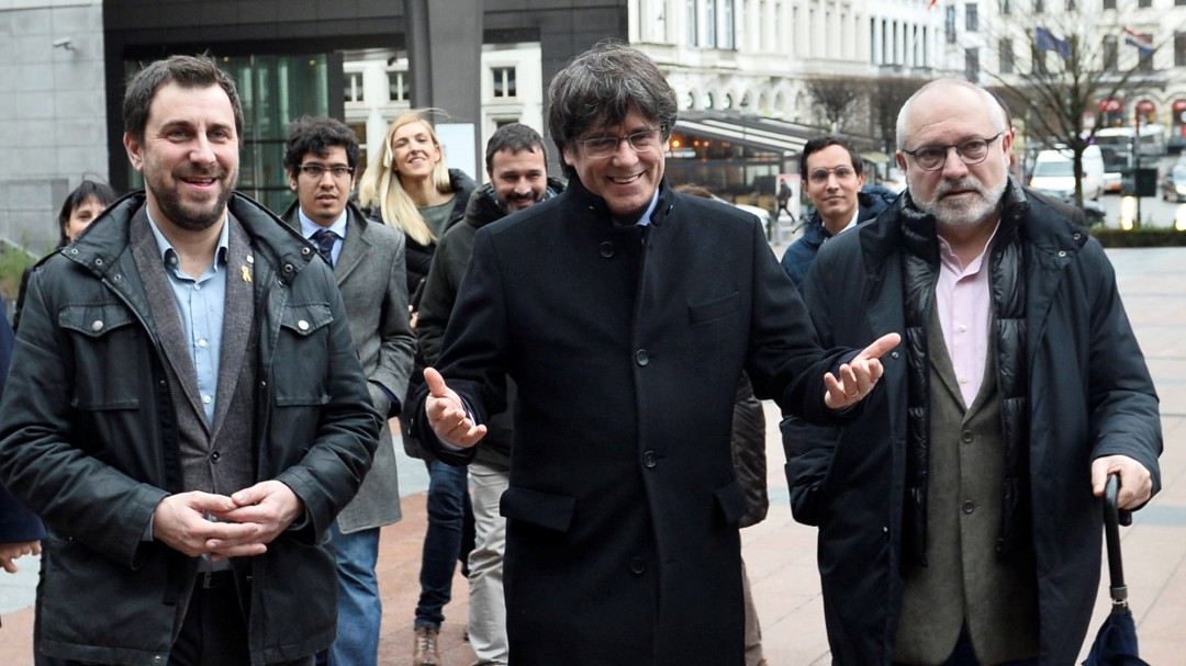 La Fiscalía pide suspender la inmunidad de Puigdemont y mantenerle en búsqueda y captura