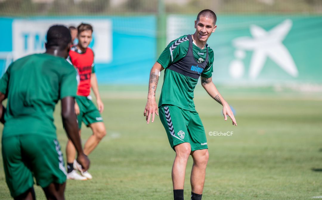 Danilo Ortiz en un entrenamiento con el Elche Danilo Ortiz en un entrenamiento con el Elche