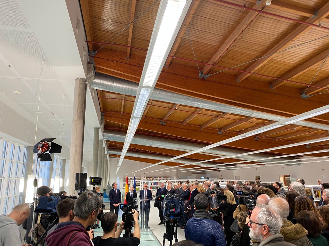 La nueva sede de la biblioteca durante la inauguración La nueva sede de la biblioteca durante la inauguración