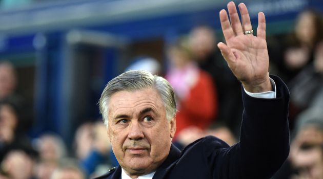 Carlo Ancelotti, durante su debut con el Everton en Goodison Park Carlo Ancelotti, durante su debut con el Everton en Goodison Park