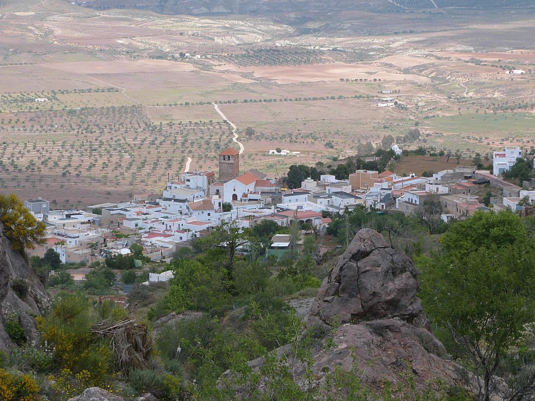 El municipio de Turrillas da 500 euros por cada niño que se matricule en la escuela. El municipio de Turrillas da 500 euros por cada niño que se matricule en la escuela.