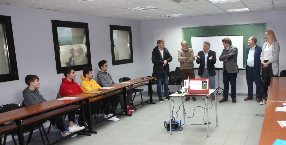 El alcalde tricantino, Jesús Moreno, en el inicio del curso de formación El alcalde tricantino, Jesús Moreno, en el inicio del curso de formación