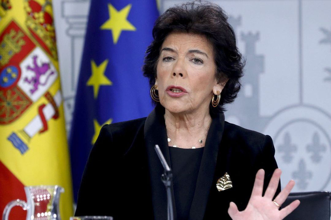La portavoz del Gobierno en funciones, Isabel Celaá durante la rueda de prensa tras el Consejo de Ministros La portavoz del Gobierno en funciones, Isabel Celaá durante la rueda de prensa tras el Consejo de Ministros
