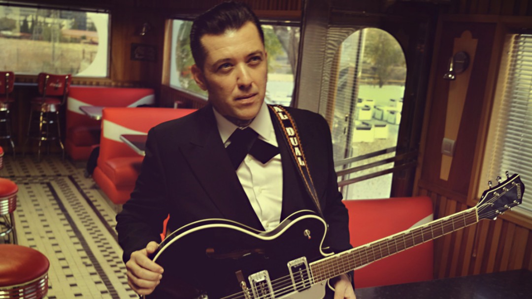 Al Dual lleva al Árbol de Navidad su música rockabilly