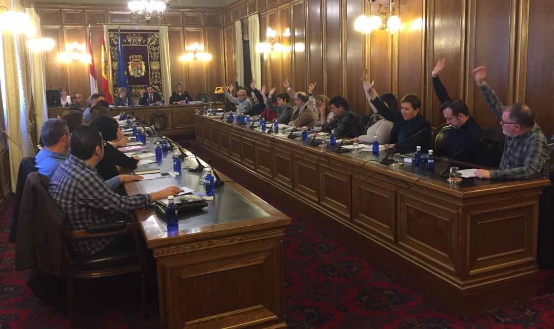 Aprobados en pleno los presupuestos de Diputación, que superan los 81 millones Aprobados en pleno los presupuestos de Diputación, que superan los 81 millones