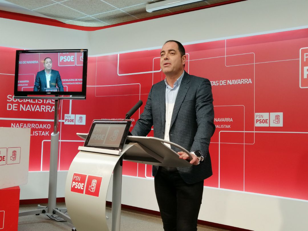El secretario de Organización del PSN y portavoz parlamentario, Ramón Alzórriz El secretario de Organización del PSN y portavoz parlamentario, Ramón Alzórriz