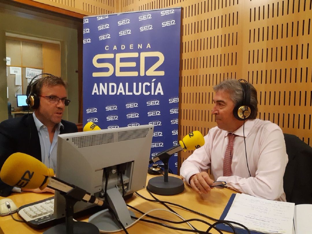 Lucrecio Fernández: "El presidente Moreno debería dedicarse más a gobernar y menos a echarle la culpa a los demás" Lucrecio Fernández: "El presidente Moreno debería dedicarse más a gobernar y menos a echarle la culpa a los demás"
