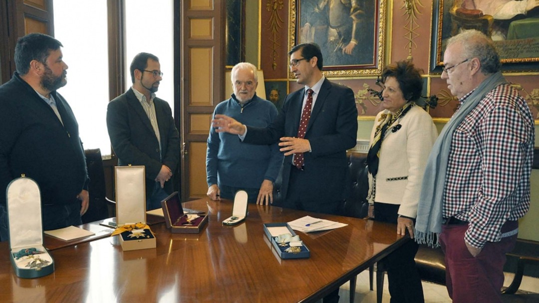 La Diputación cede temporalmente las distinciones de Miguel Ángel Martínez a la Asociación que lleva su nombre