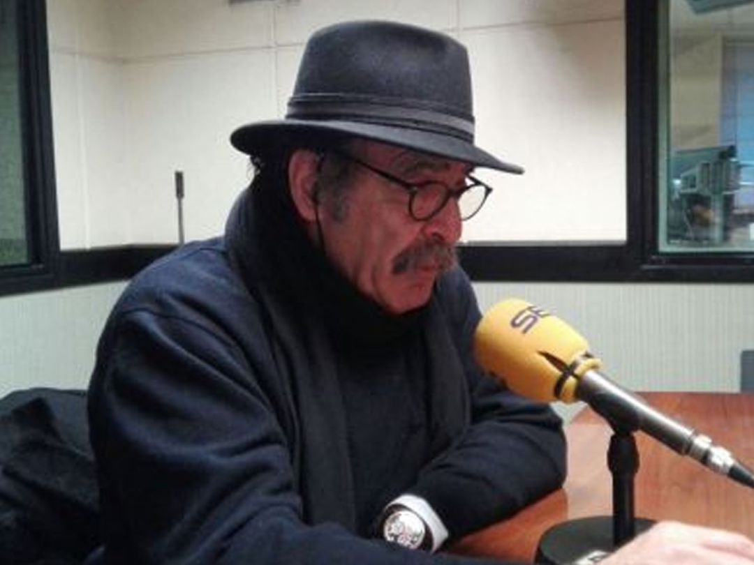 Cecilio Lera en los estudios de Radio Zamora Cecilio Lera en los estudios de Radio Zamora