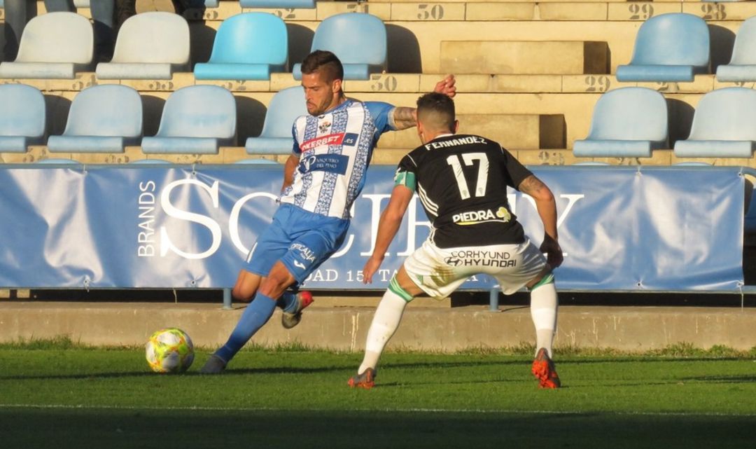 Zamorano ante el Córdoba. Zamorano ante el Córdoba.