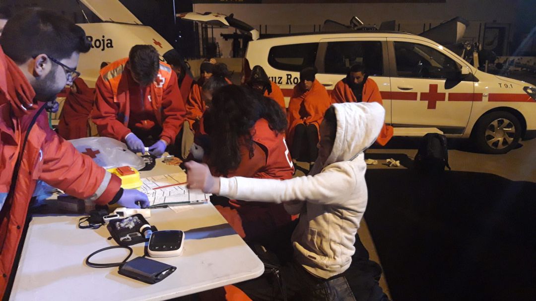 Doce inmigrantes llegan a Alicante en la primera patera del año en la Comunitat Doce inmigrantes llegan a Alicante en la primera patera del año en la Comunitat
