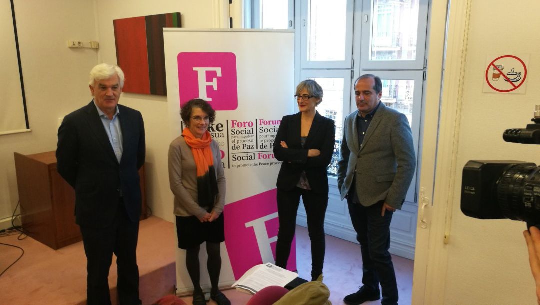 El Foro Social Permanente ofrece una rueda de prensa en Bilbao El Foro Social Permanente ofrece una rueda de prensa en Bilbao