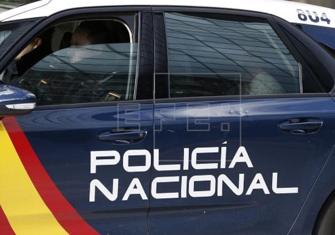 Detenido por insinuarse desnudo a su compañera de piso Detenido por insinuarse desnudo a su compañera de piso
