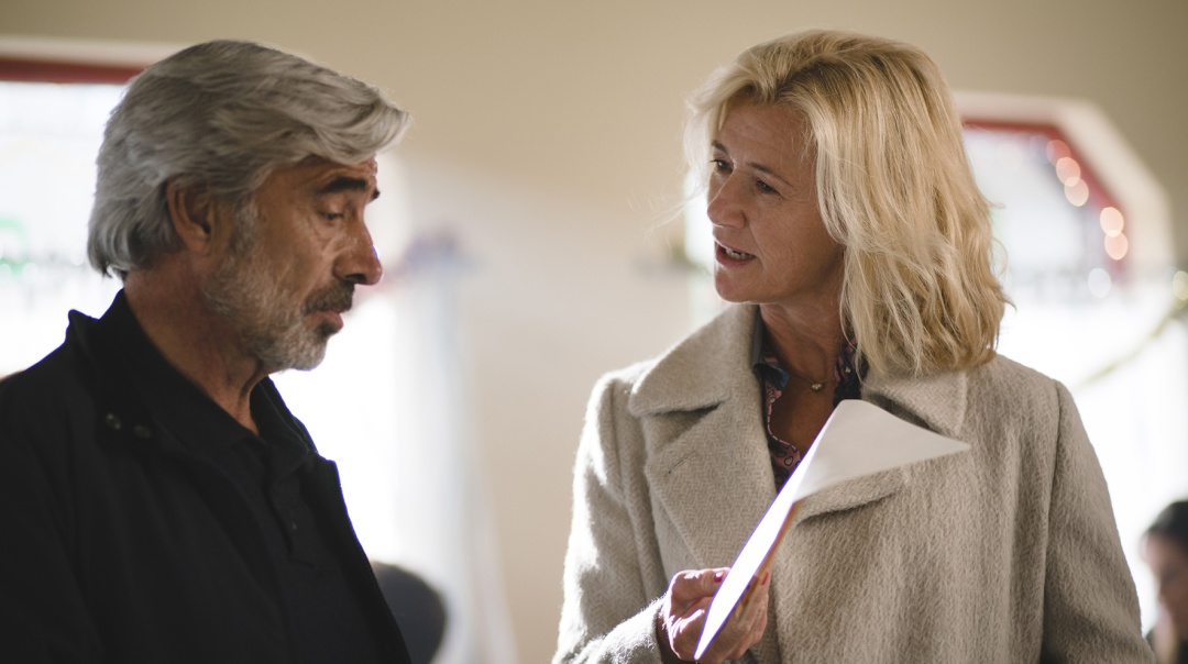 Imanol Arias y Ana Duato en la temporada 20 de 'Cuéntame' Imanol Arias y Ana Duato en la temporada 20 de 'Cuéntame'