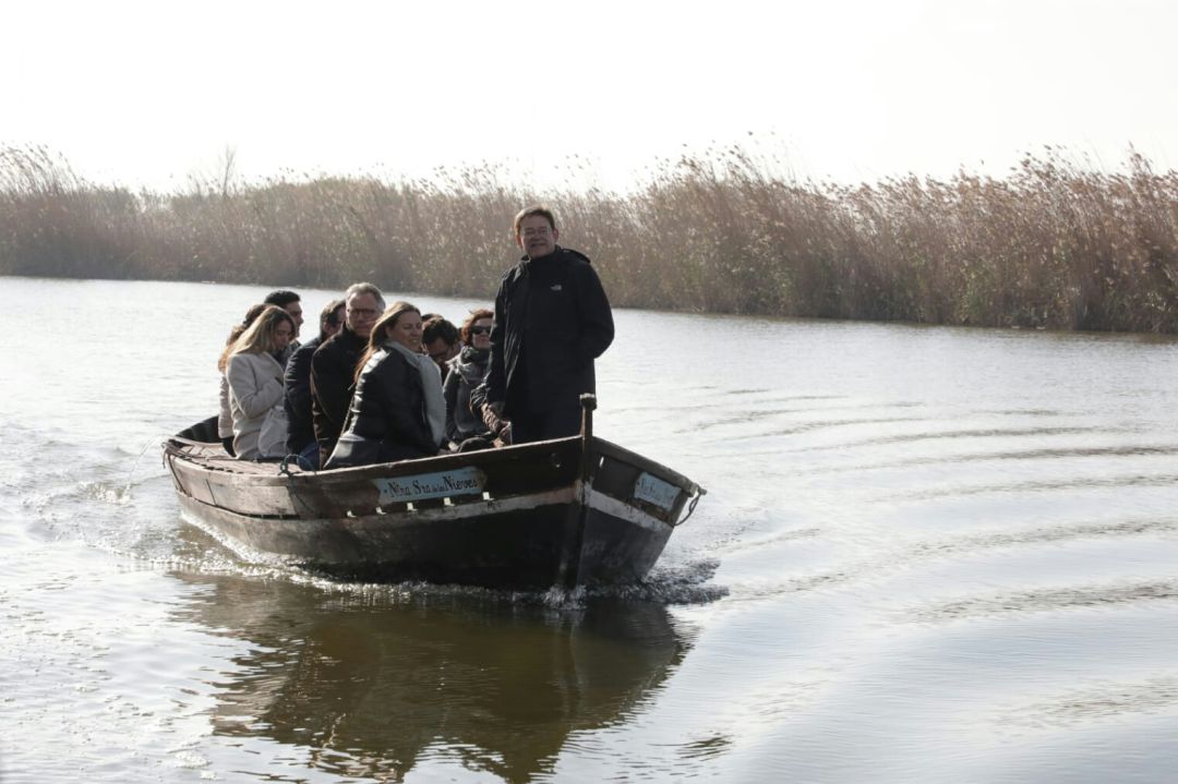 El president Puig visita, este viernes 3 de enero, el lago de L'Albufera para dar a conocer que el vicepresidente europeo Frans Timmermans visitará el lago valenciano El president Puig visita, este viernes 3 de enero, el lago de L'Albufera para dar a conocer que el vicepresidente europeo Frans Timmermans visitará el lago valenciano