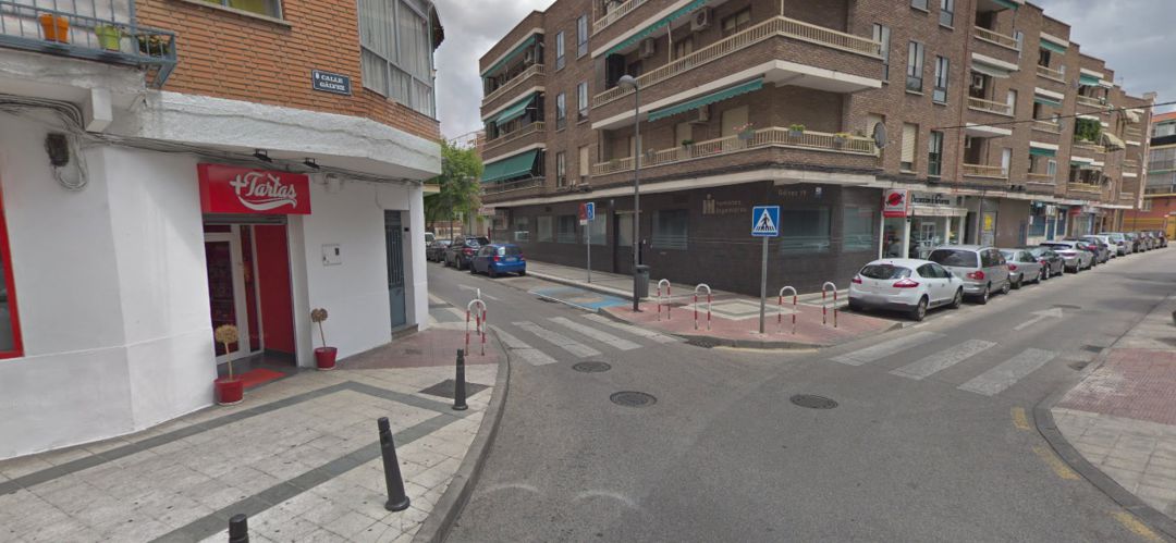 El cruce ente las calles Gálvez y Capellanes de Getafe donde ha aparecido el cadáver El cruce ente las calles Gálvez y Capellanes de Getafe donde ha aparecido el cadáver