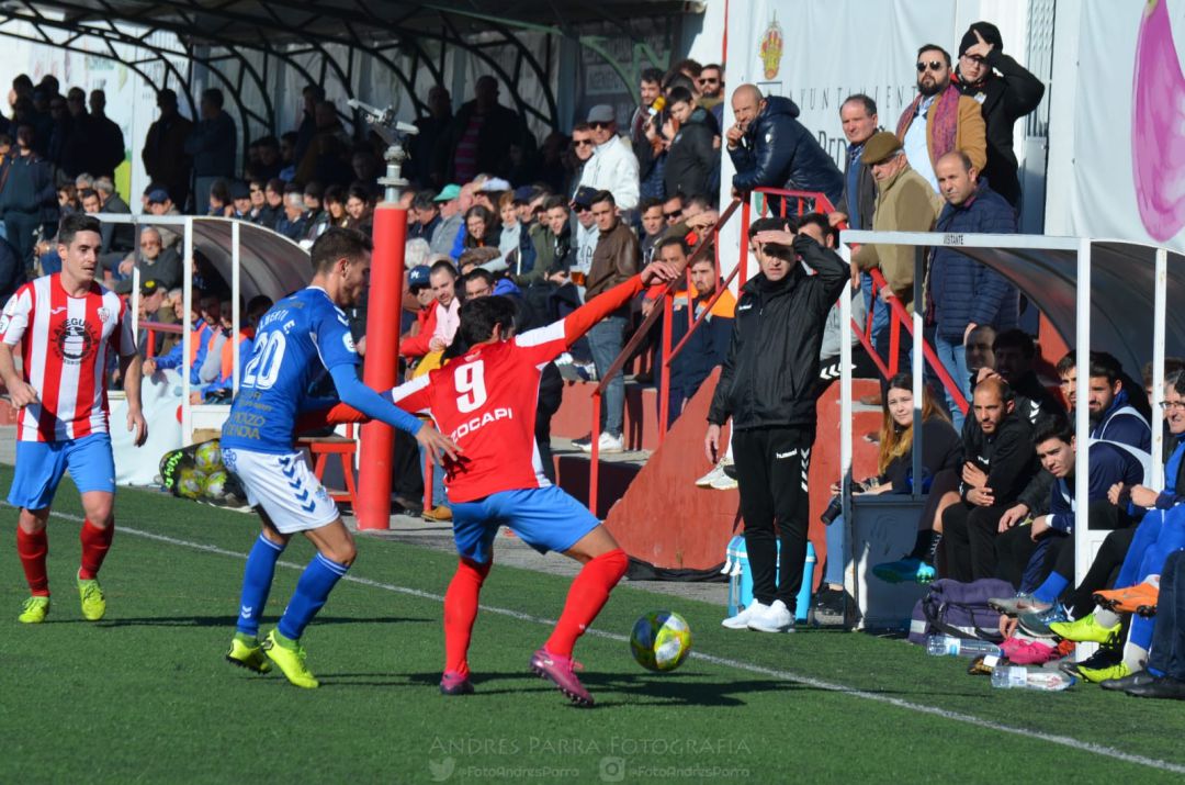 El Socuéllamos amarga el debut de Bermúdez en el CD Pedroñeras (0-3) El Socuéllamos amarga el debut de Bermúdez en el CD Pedroñeras (0-3)
