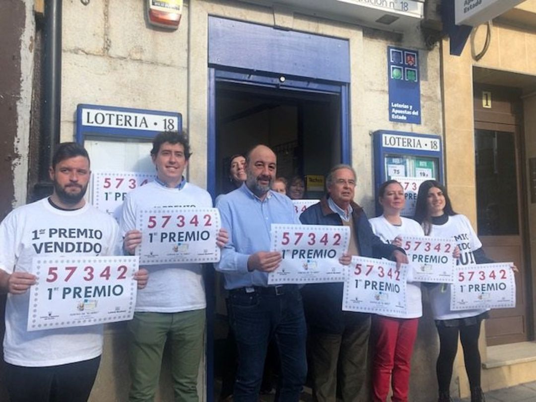 El sorteo del Niño deja en Santander un décimo del Gordo, vendido a última hora El sorteo del Niño deja en Santander un décimo del Gordo, vendido a última hora