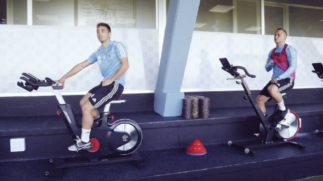 Lobotka entrenador en el gimnasio Lobotka entrenador en el gimnasio