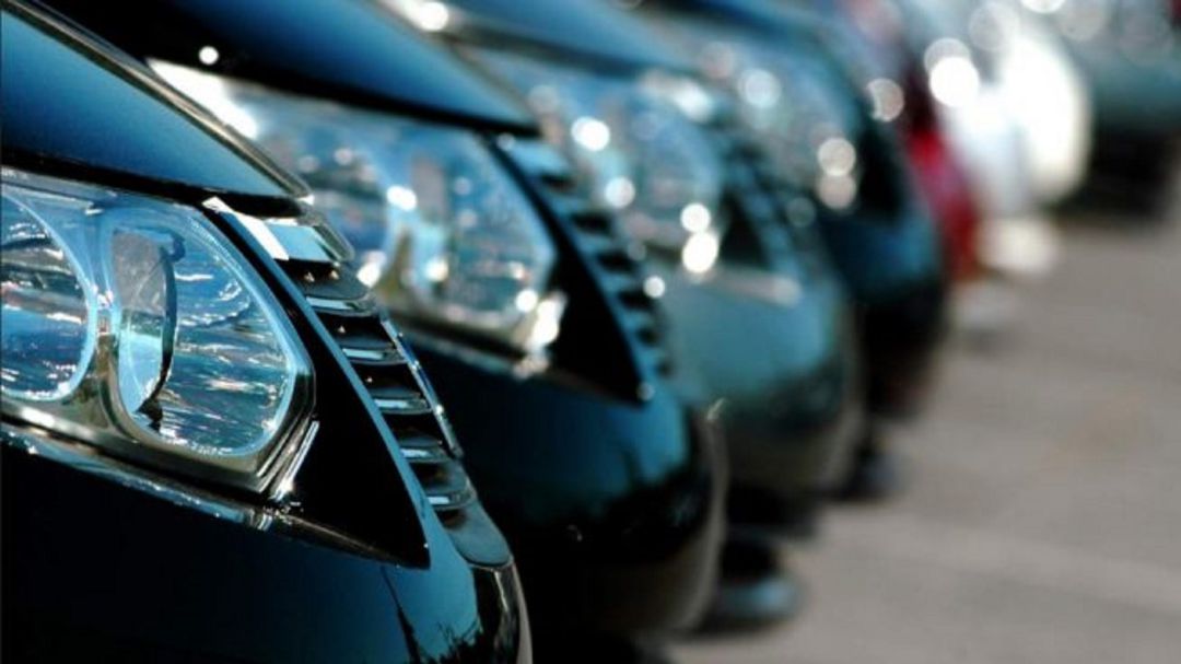 Los concesionarios piden al nuevo Gobierno medidas para rejuvenecer nuestro parque automovilístico Los concesionarios piden al nuevo Gobierno medidas para rejuvenecer nuestro parque automovilístico