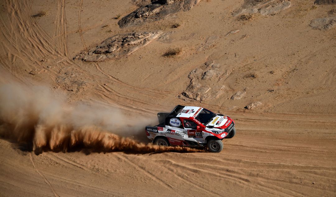 Fernando Alonso, durante la cuarta etapa del Rally Dakar. Fernando Alonso, durante la cuarta etapa del Rally Dakar.