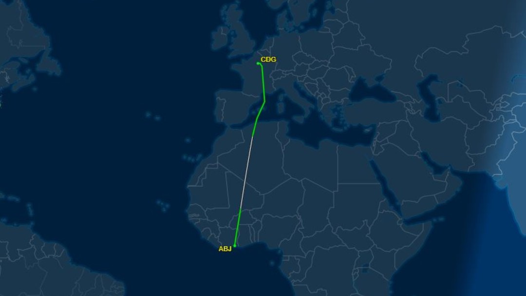 Hallan el cadáver de un niño en el tren de aterrizaje de una avión en París