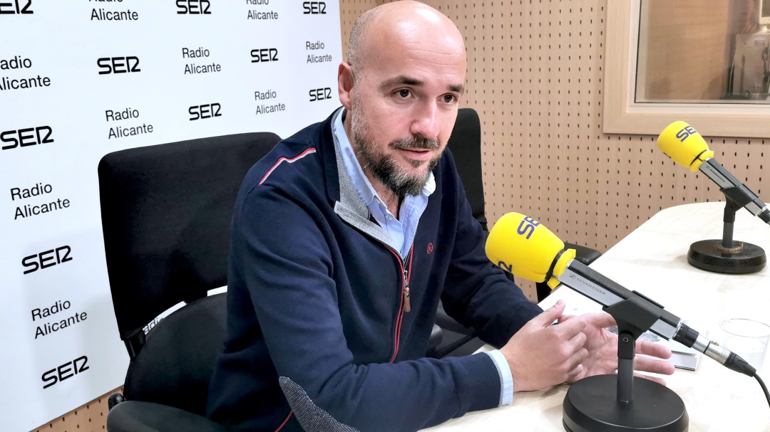 Un libro para querer (bastante más) a Alicante