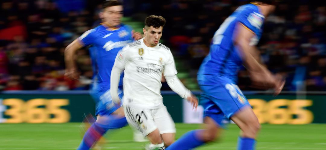 Brahim conduce el balón durante un partido ante el Getafe CF de la temporada pasada Brahim conduce el balón durante un partido ante el Getafe CF de la temporada pasada
