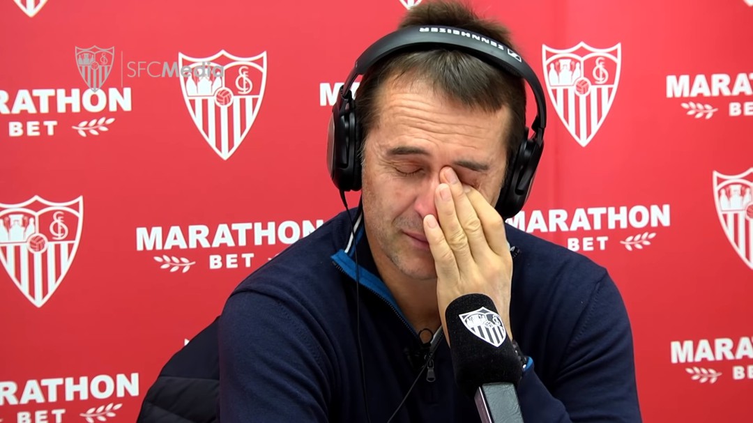 Lopetegui no puede reprimir las lágrimas al oír un audio de su padre