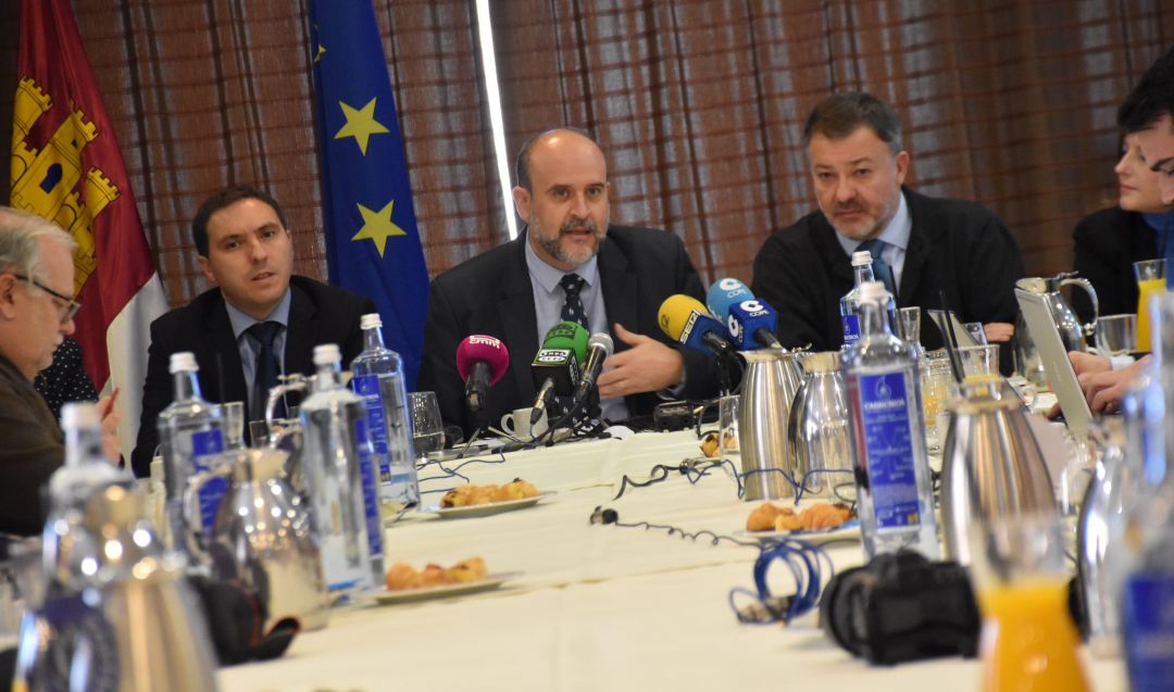Los representantes de las distintas instituciones han hecho un balance conjunto de los primeros meses de legislatura Los representantes de las distintas instituciones han hecho un balance conjunto de los primeros meses de legislatura